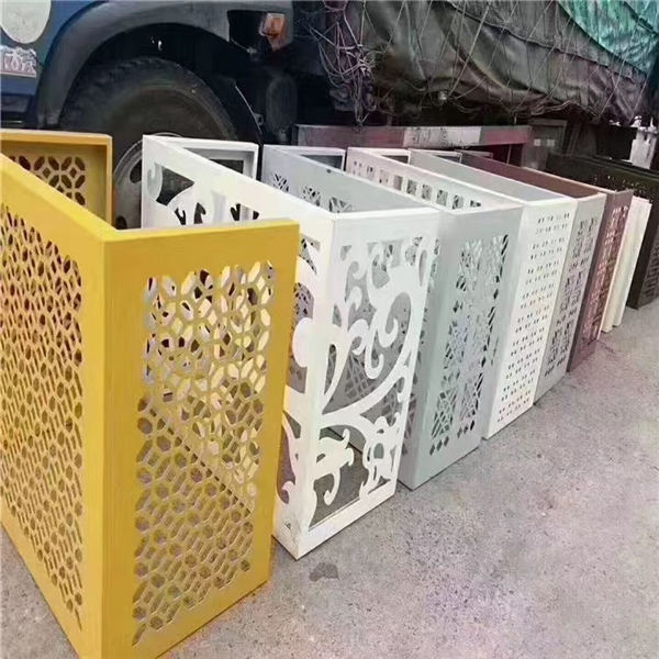 XϽ{